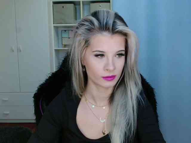 KristineNatural webcam