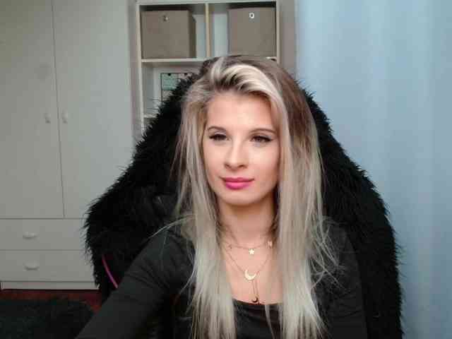 KristineNatural webcam