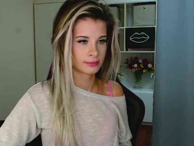 KristineNatural webcam