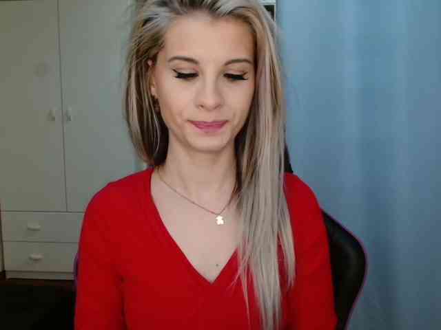 KristineNatural webcam