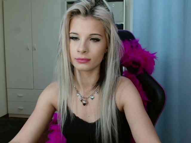 KristineNatural webcam