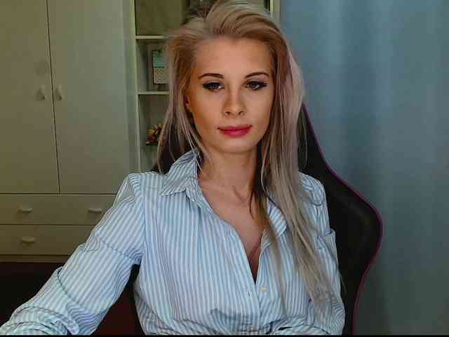 KristineNatural webcam