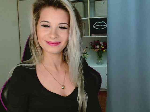 KristineNatural webcam