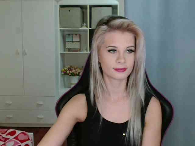 KristineNatural webcam