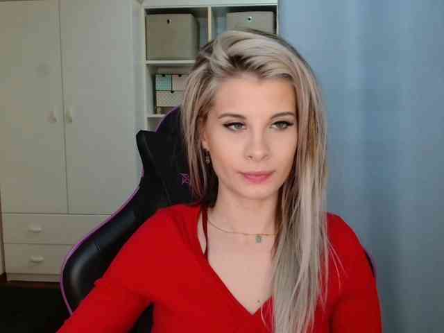 KristineNatural webcam