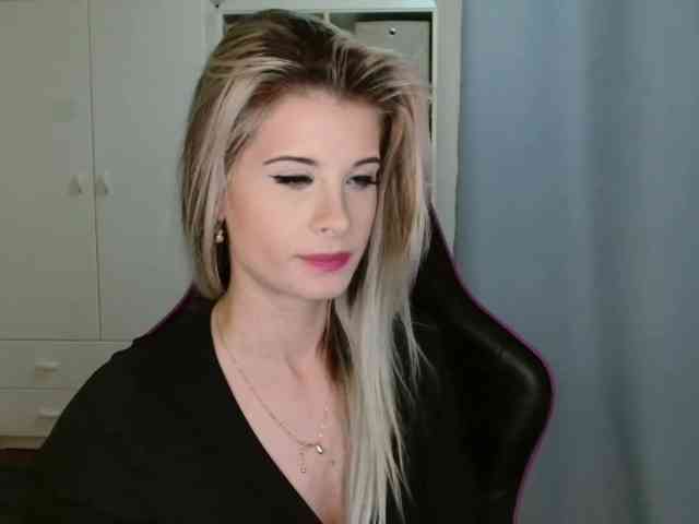 KristineNatural webcam