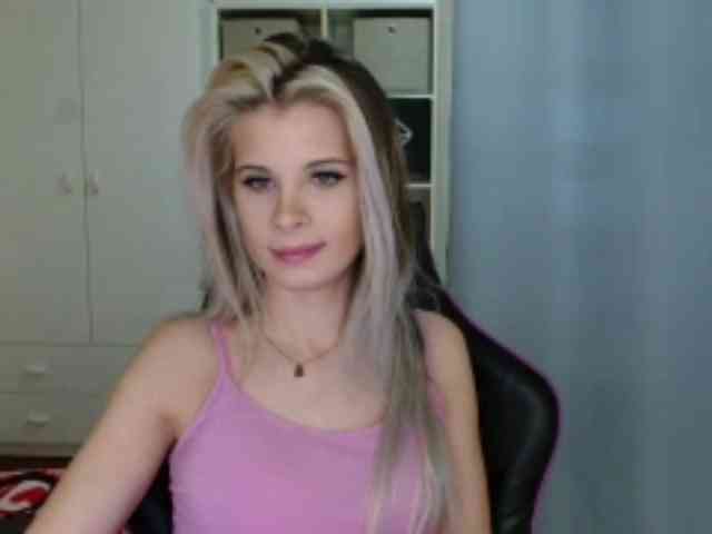 KristineNatural webcam