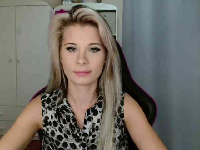 KristineNatural webcam