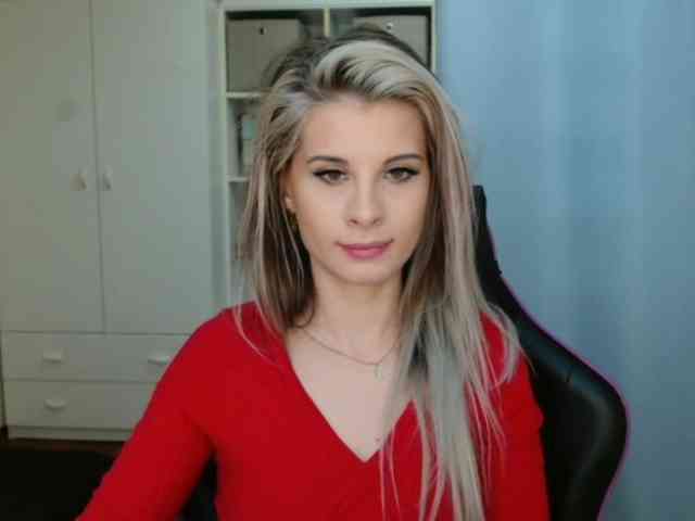 KristineNatural webcam