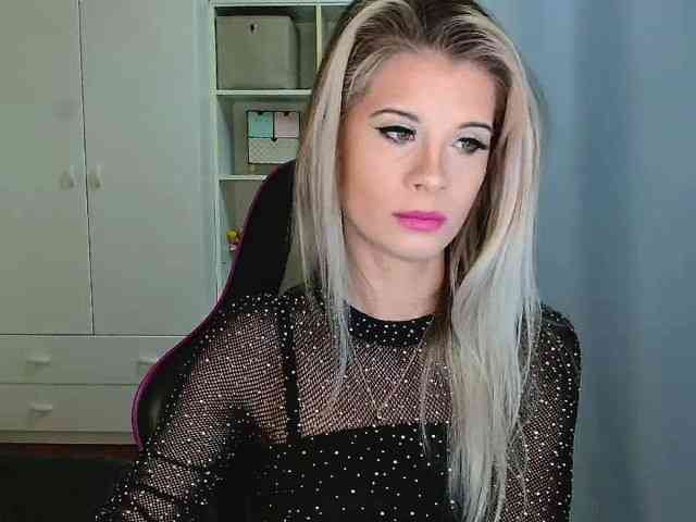 KristineNatural webcam