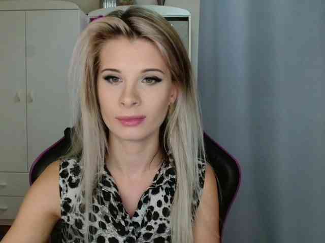 KristineNatural webcam