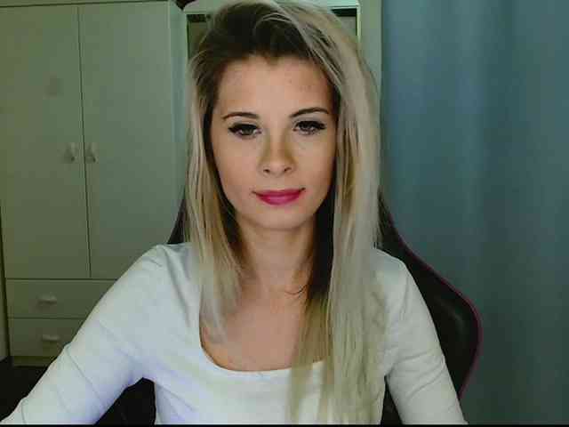 KristineNatural webcam