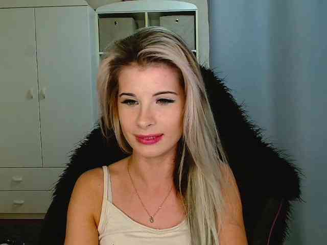 KristineNatural webcam