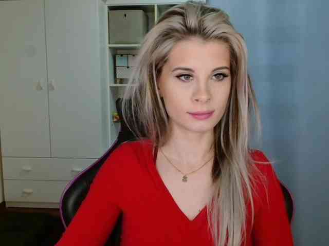 KristineNatural webcam