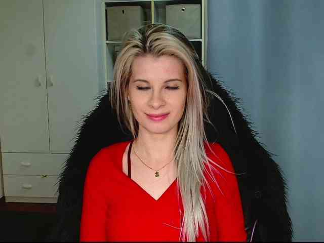 KristineNatural webcam