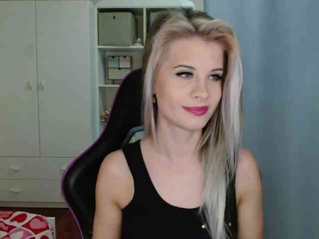 KristineNatural webcam