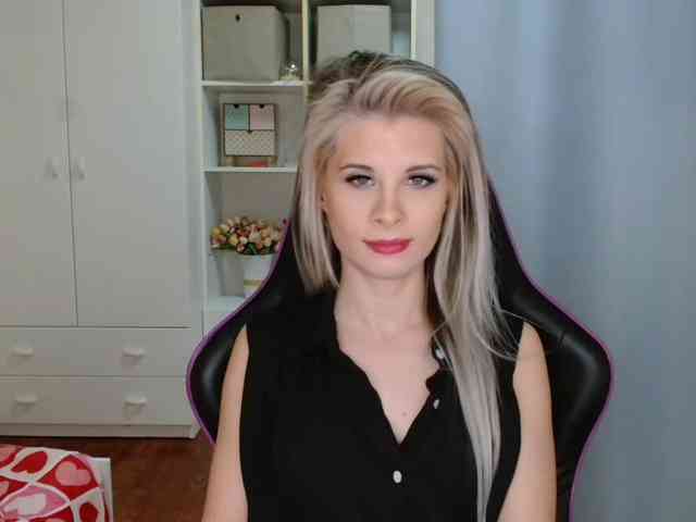 KristineNatural webcam