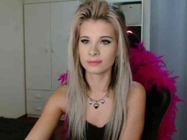 KristineNatural webcam