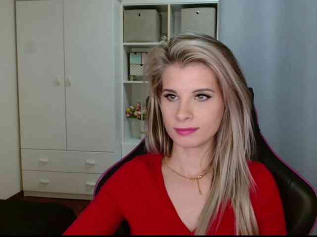 KristineNatural webcam