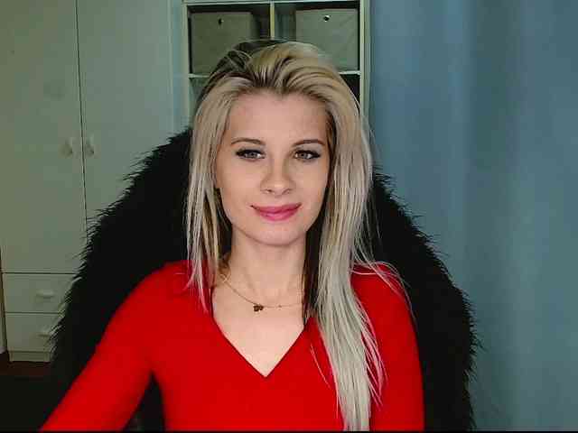 KristineNatural webcam