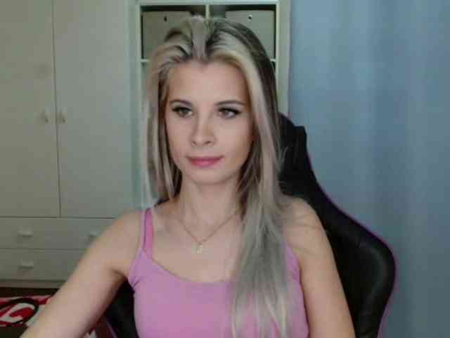 KristineNatural webcam