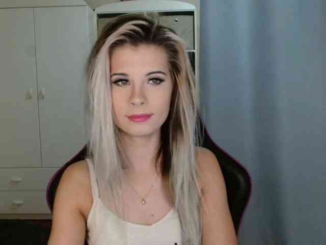 KristineNatural webcam