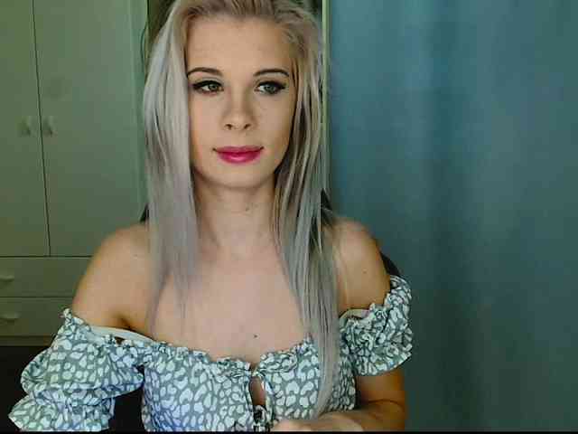 KristineNatural webcam