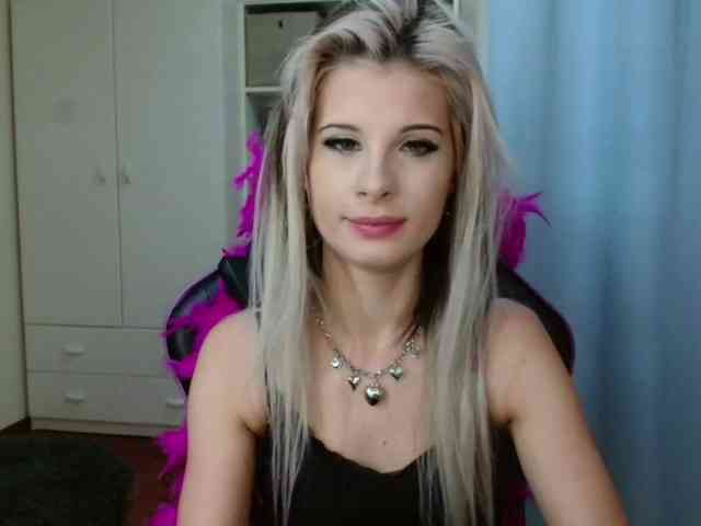 KristineNatural webcam