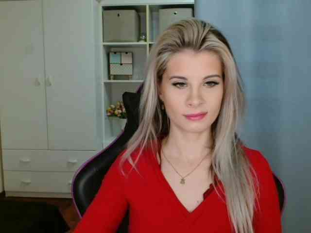 KristineNatural webcam