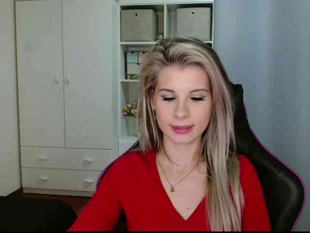 KristineNatural webcam