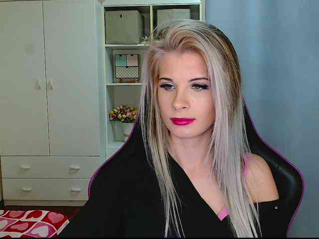 KristineNatural webcam