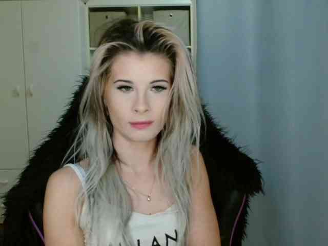 KristineNatural webcam