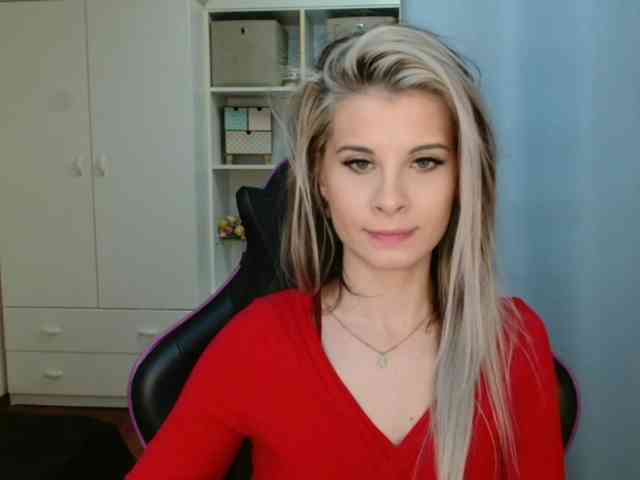 KristineNatural webcam