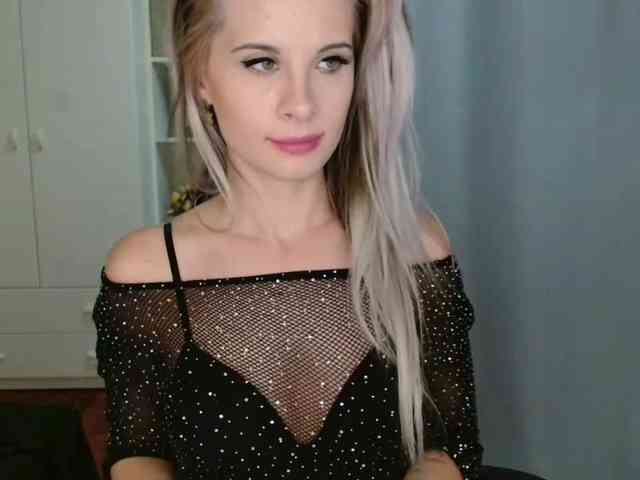 KristineNatural webcam