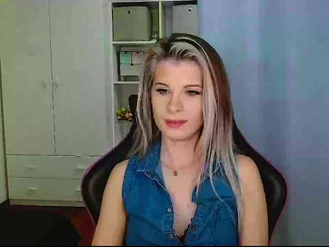 KristineNatural webcam