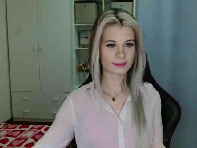 KristineNatural webcam