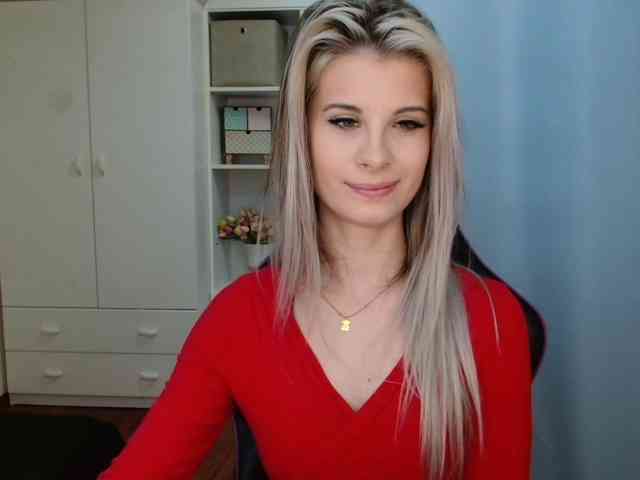 KristineNatural webcam