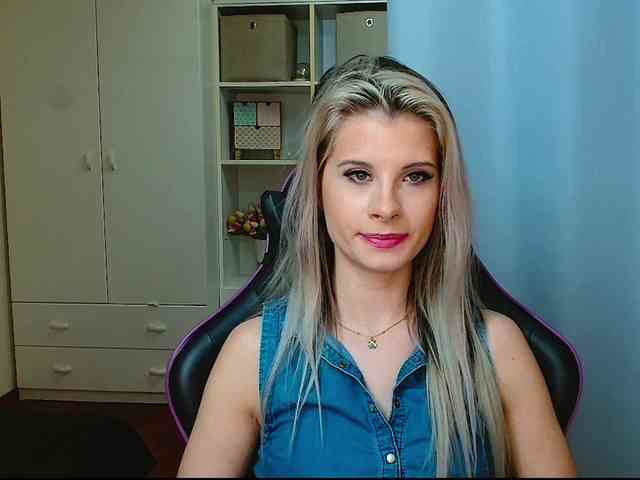 KristineNatural webcam