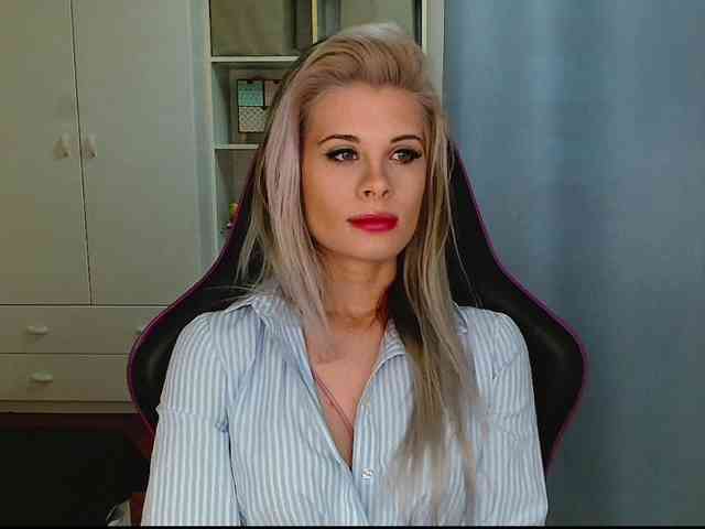 KristineNatural webcam