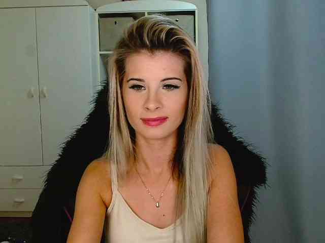 KristineNatural webcam