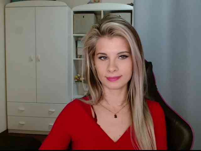 KristineNatural webcam