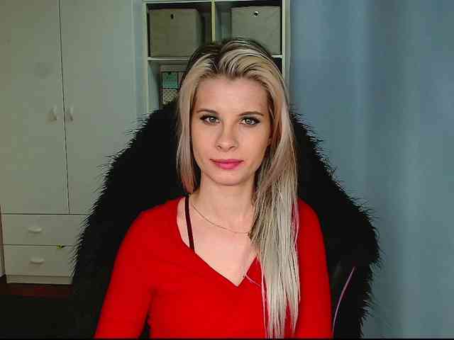 KristineNatural webcam