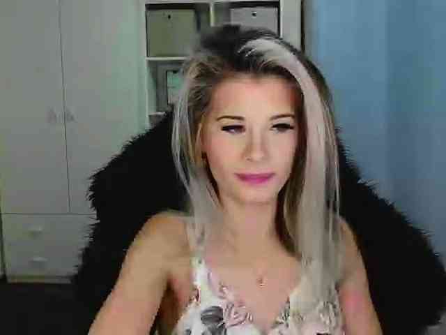 KristineNatural webcam