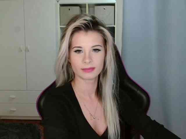 KristineNatural webcam