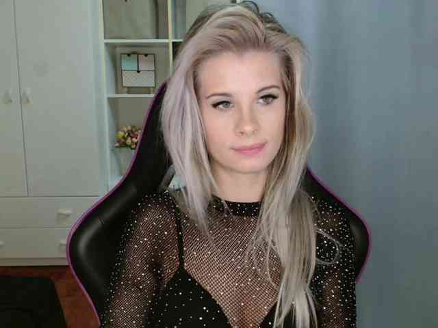 KristineNatural webcam