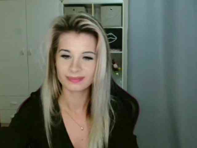 KristineNatural webcam