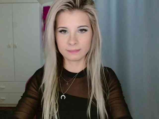 KristineNatural webcam