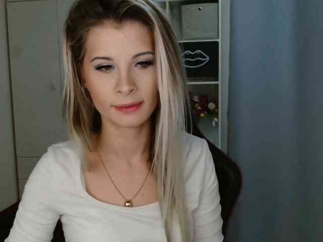 KristineNatural webcam