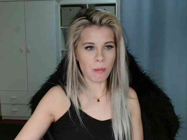 KristineNatural webcam