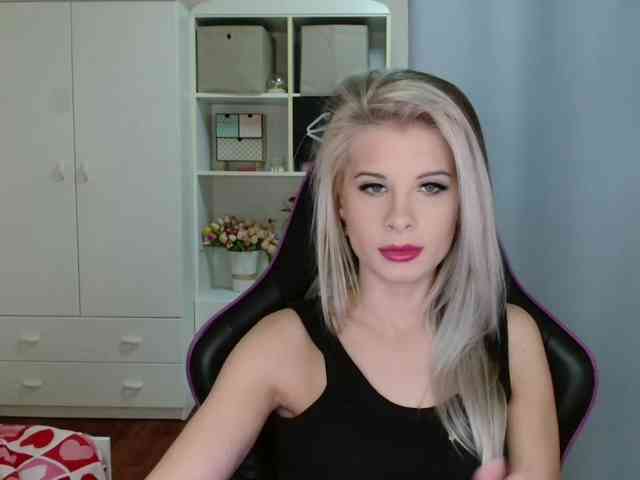 KristineNatural webcam